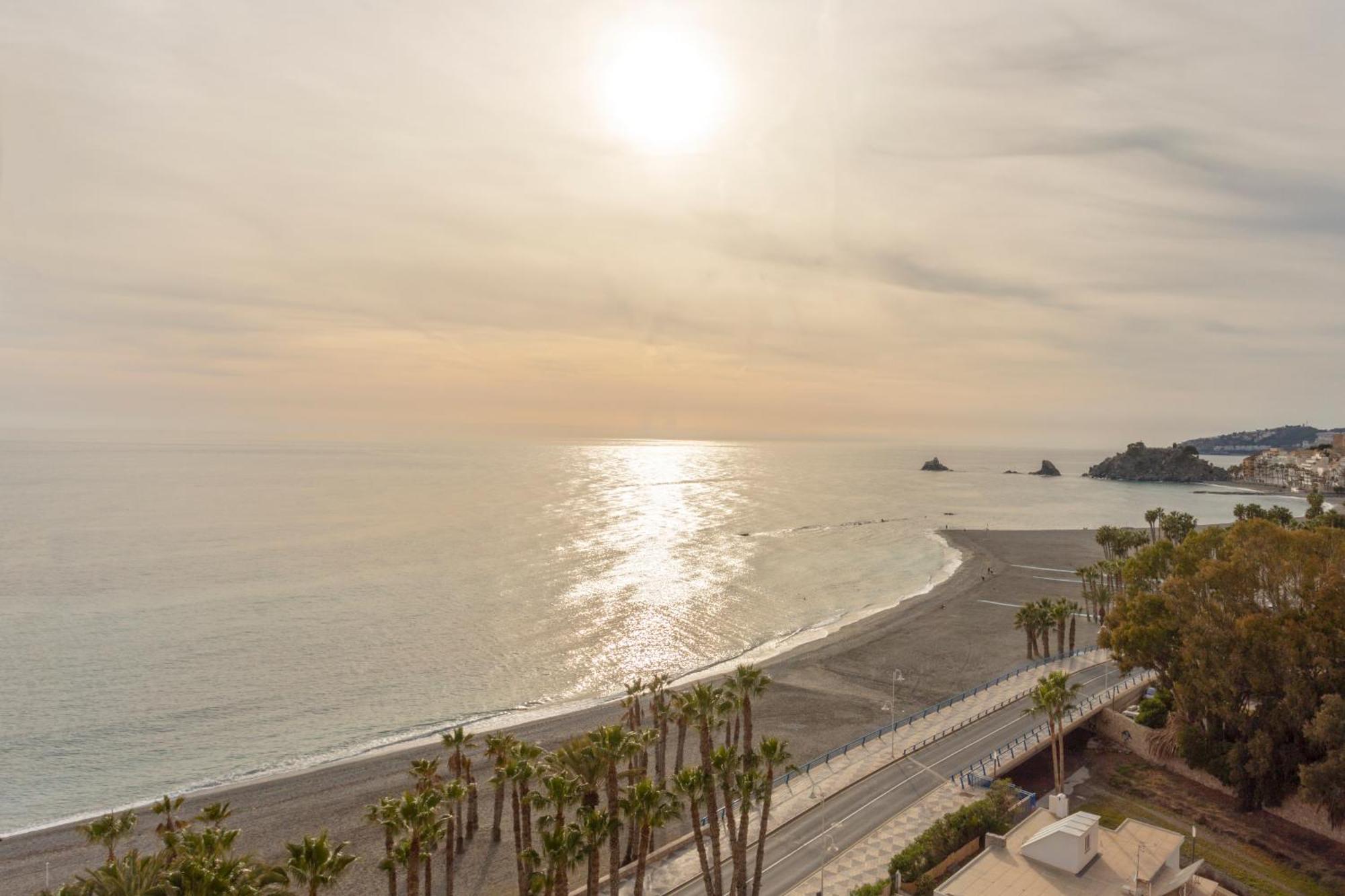 1003 - Seafront Apartment On El Paseo - Air Conditionning - Wi-Fi - Smart Tv Almunecar Ngoại thất bức ảnh
